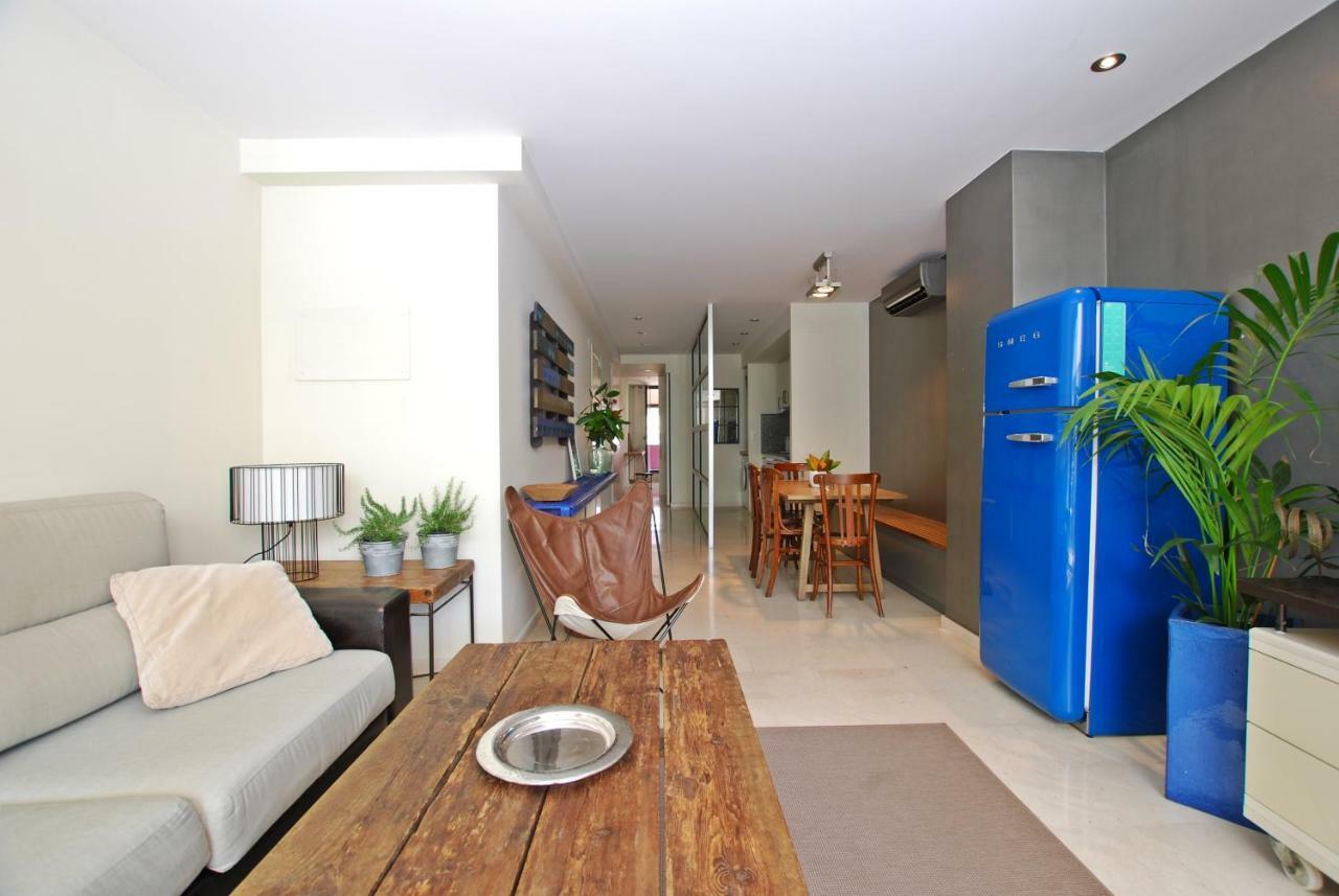 Blue Fridge Apartmen - Blue Fridge Apartmen - Ideal For Couples, Near Beach And Well Connected Appartement Vilassar De Mar Buitenkant foto